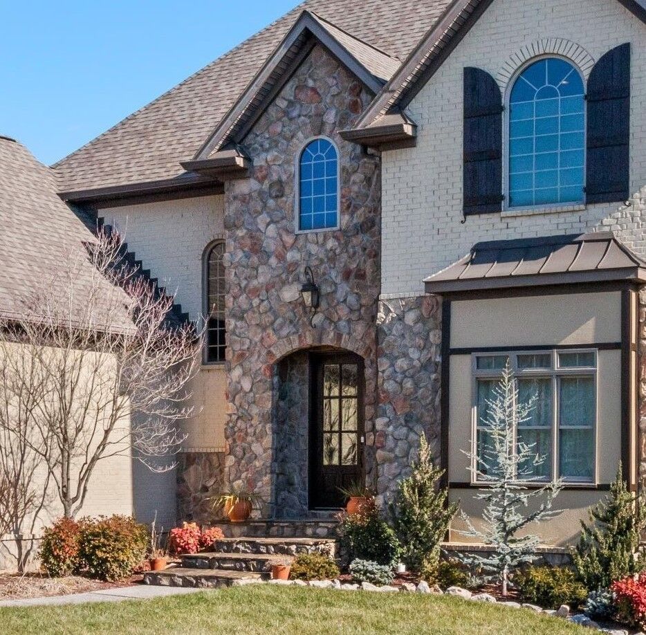 Property Photo:  1308 Round Hill Ln  TN 37174 