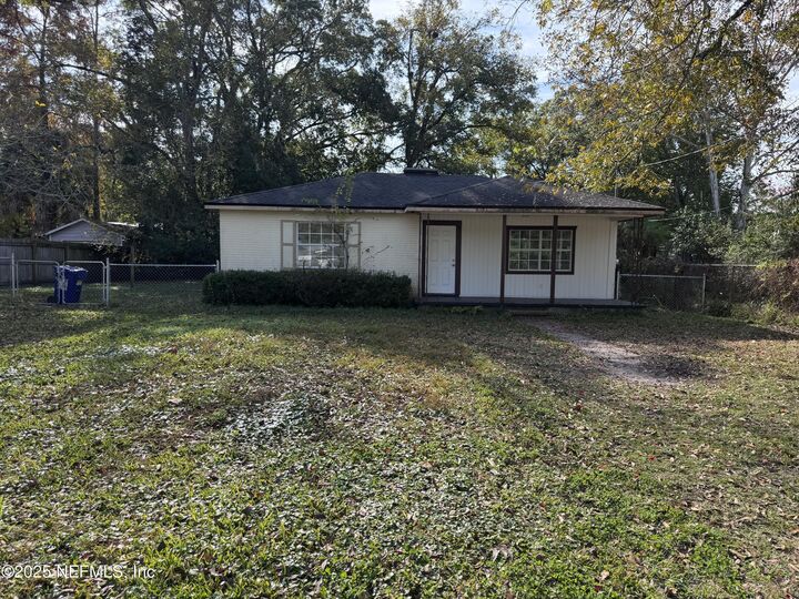 Property Photo: 3274 Sunnybrook Avenue S FL 32254