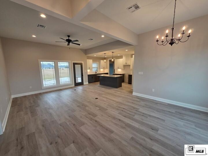 Property Photo:  9 Twin Oaks Lane  LA 71259 