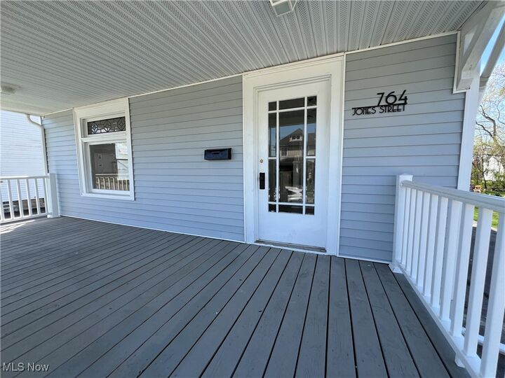 Property Photo:  764 Jones Street  OH 44425 