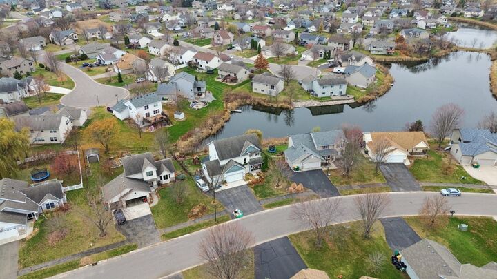 Property Photo: 1162 Hidden Creek Boulevard MN 55360