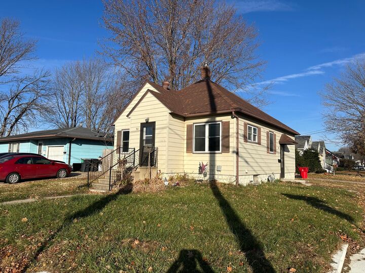 Property Photo: 911 12th Street SE MN 55904