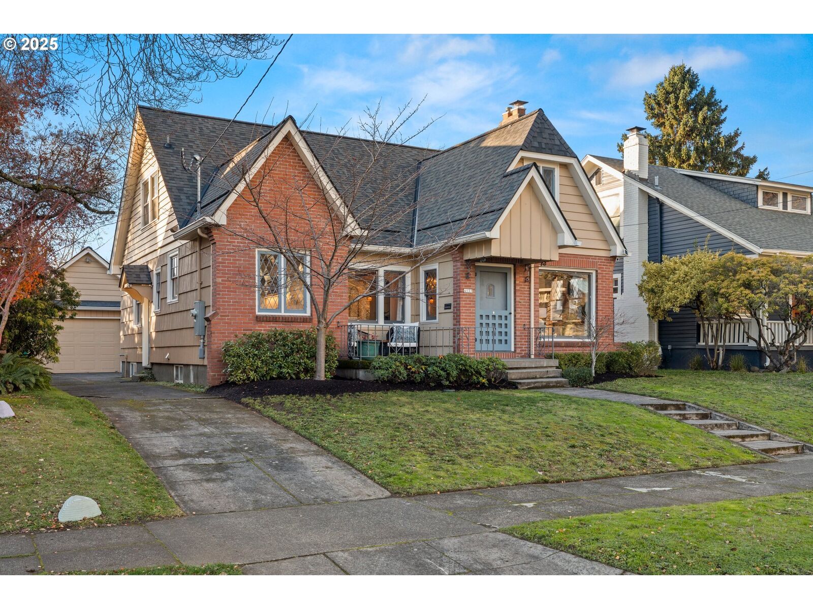 Property Photo:  4137 NE 25th Ave  OR 97211 