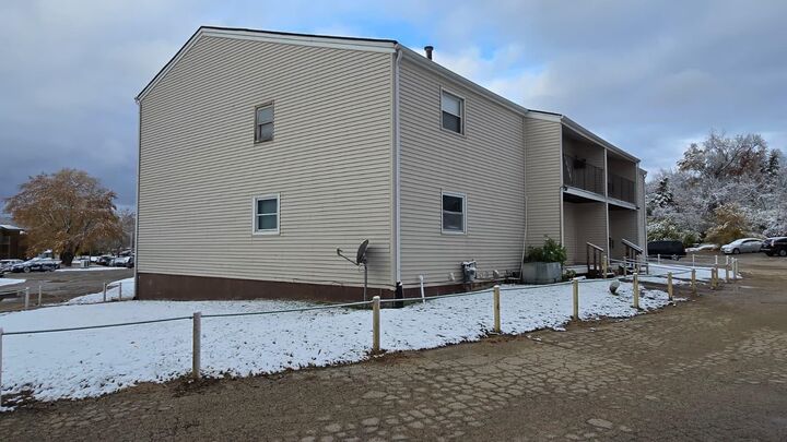 Property Photo: 4878 Creekview Rd IL 61108