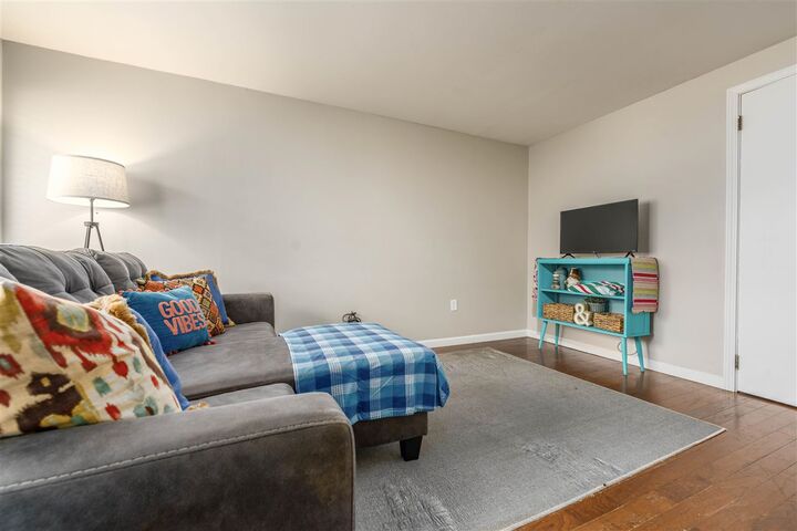 Property Photo:  414 Virginia Ave  IN 47374 