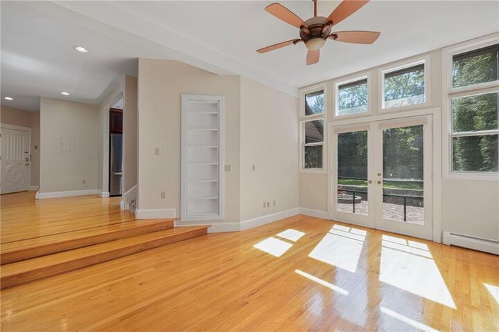 Property Photo:  107 Old Beach Road 2  RI 02840 