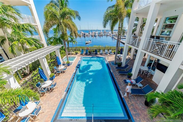 Property Photo:  715 NW Flagler Avenue 202  FL 34994 