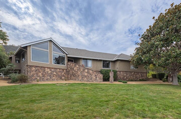 Property Photo:  310 Mesa Road  CA 93908 