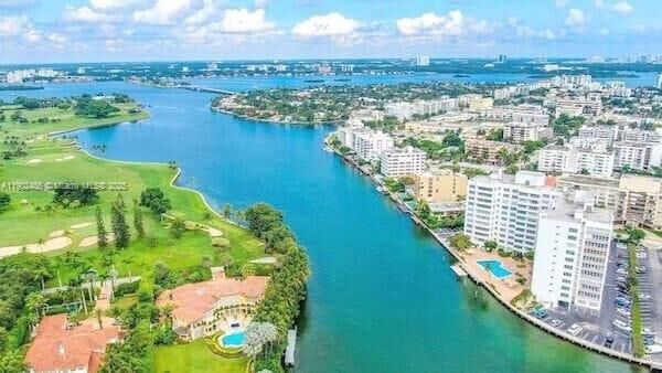 Property Photo: 9102 W Bay Harbor Dr 6-B FL 33154