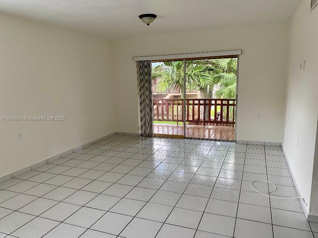 Property Photo:  11287 SW 88th St 209L  FL 33176 