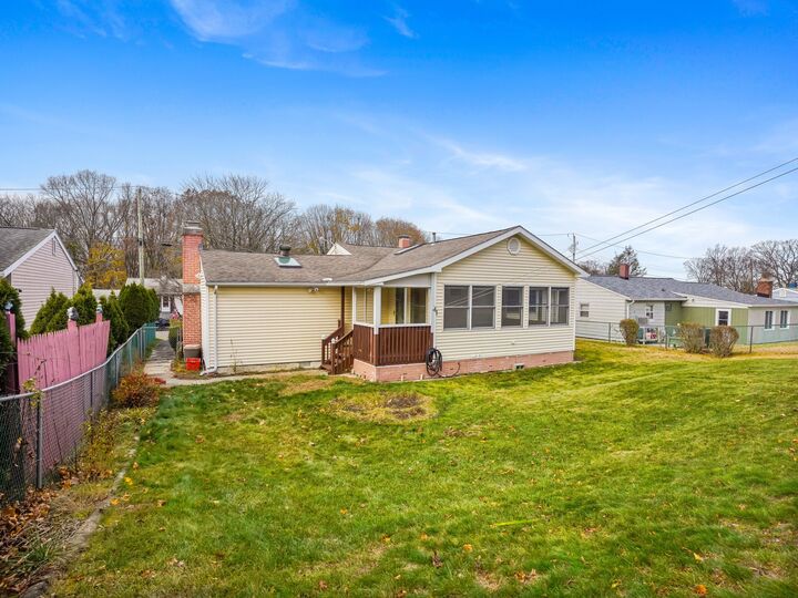 Property Photo: 121 Bradley Terrace CT 06418