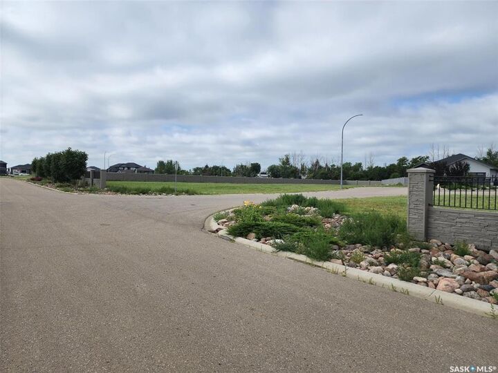 Property Photo:  1956 Coteau Avenue  SK S4H 3C1 