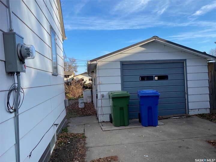 Property Photo: 141 Maple Avenue SK S3N 1W8