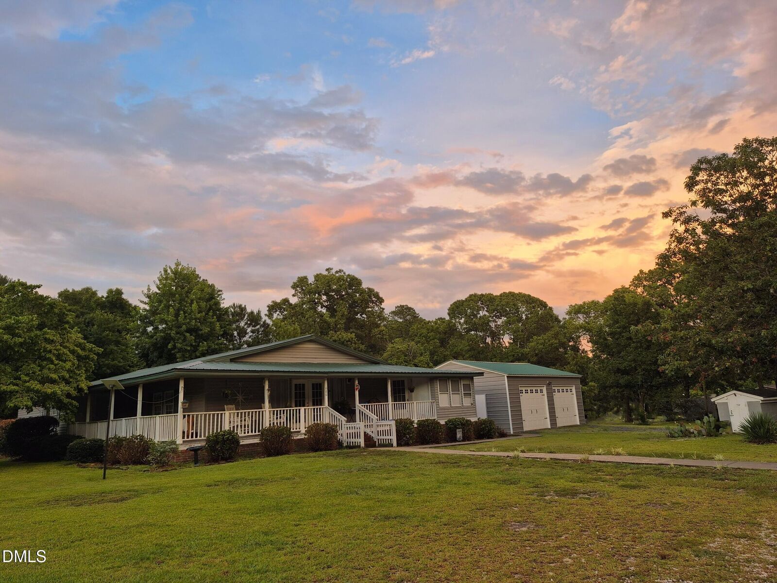 Property Photo:  688 John Lee Road  NC 28334 