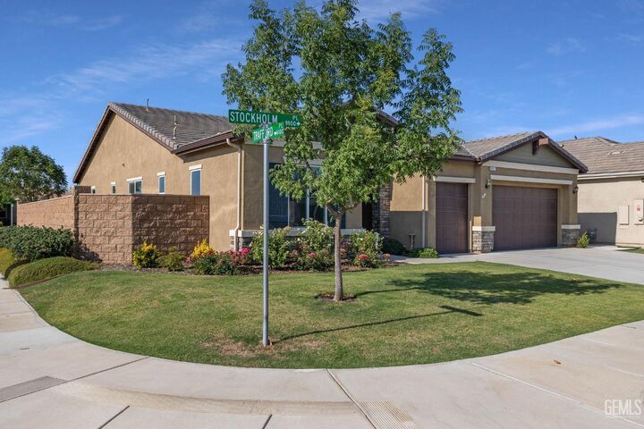 Property Photo:  9917 Stockholm Place  CA 93306 