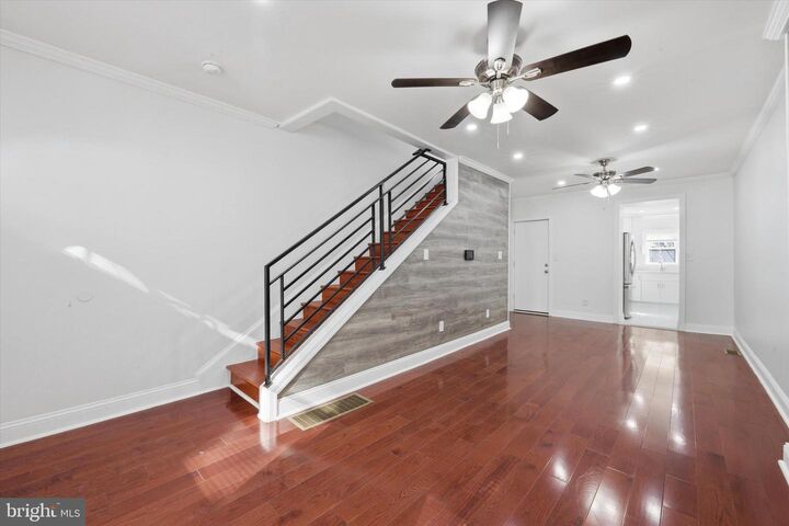 Property Photo:  2033 N Mascher Street  PA 19122 