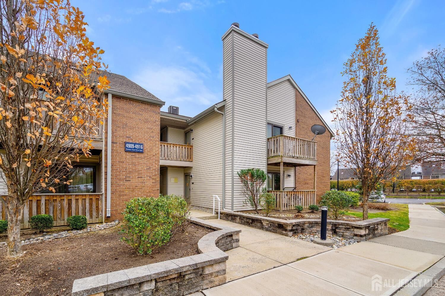 Property Photo:  4914 Ravens Crest Drive  NJ 08536 