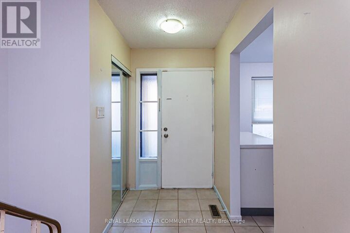 Property Photo:  189 Springhead Gardens 22  ON L4C 5C7 