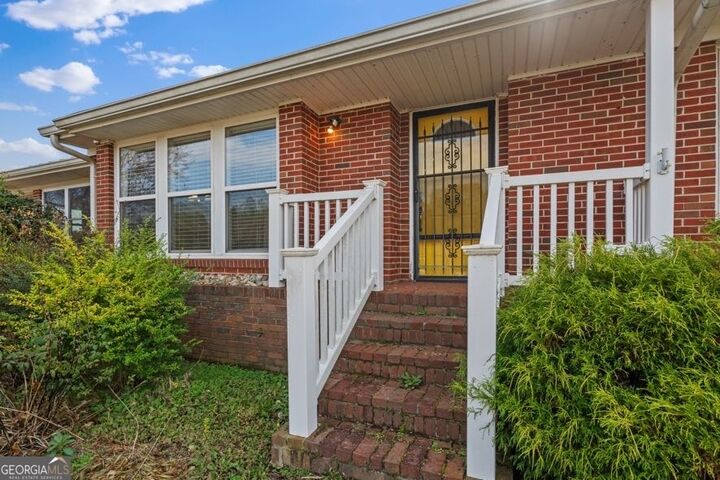 Property Photo: 21984 Main Street AL 36273