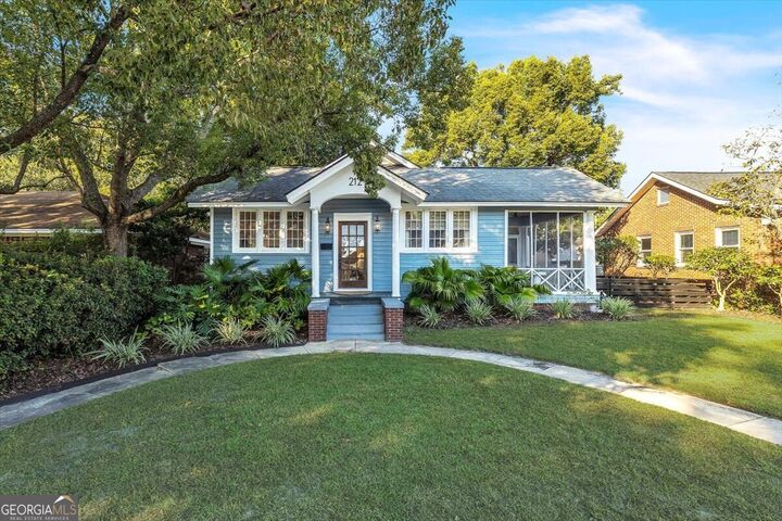 Property Photo: 212 E 52nd Street GA 31405