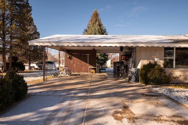 Property Photo: 109 N 200 West UT 84713
