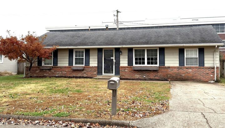 1925 Newton Avenue  Evansville IN 47715 photo