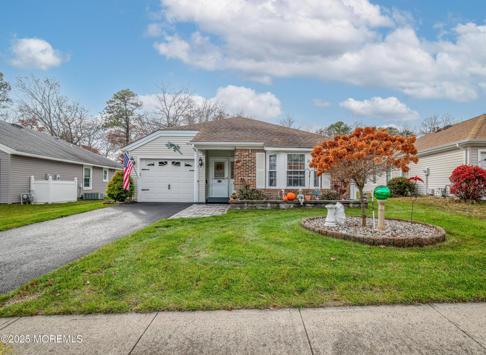 Property Photo:  13 Sequoia Court  NJ 08005 