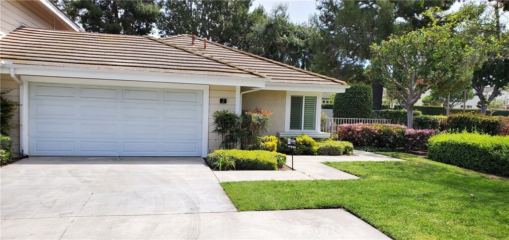 Property Photo:  2 Cedarlake 8  CA 92614 