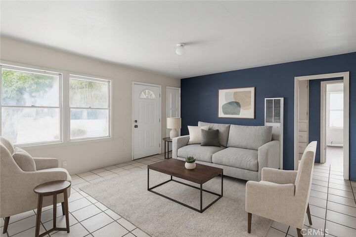 Property Photo:  893 N 2nd Street  CA 93257 