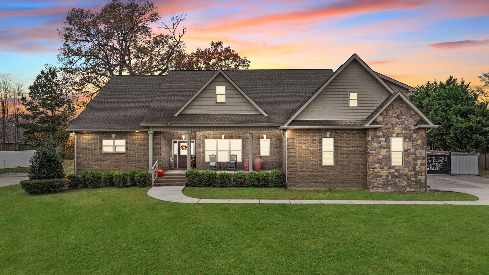 Property Photo:  118 Parkway Pl  TN 37388 