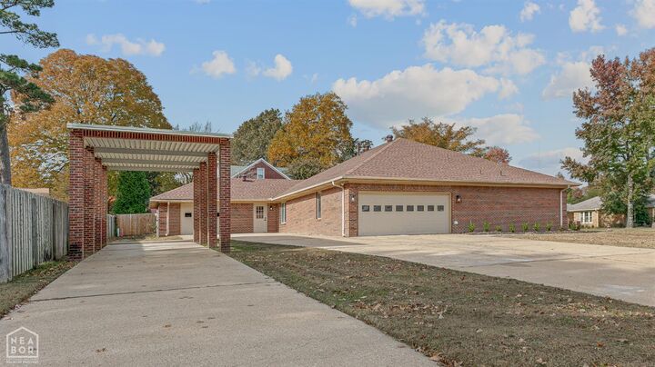 Property Photo:  401 Brentwood Drive  AR 72404 