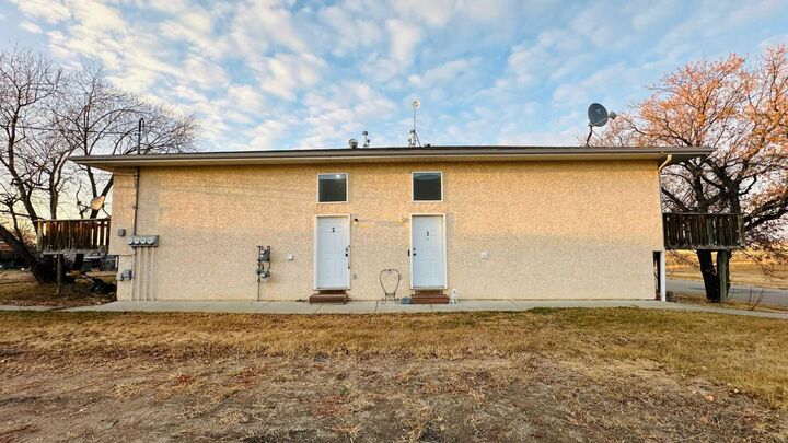 Property Photo: 108 Railway Avenue North AB T0J 2B0