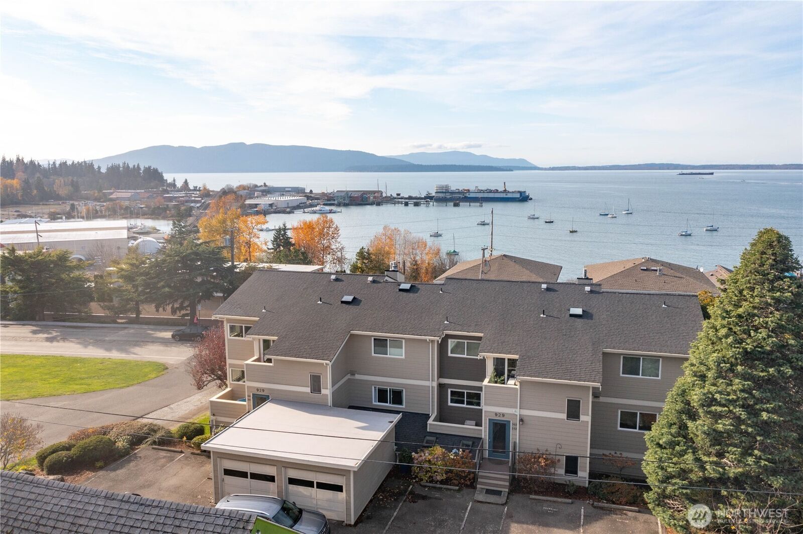 Property Photo: 929 11th Street 202 WA 98225