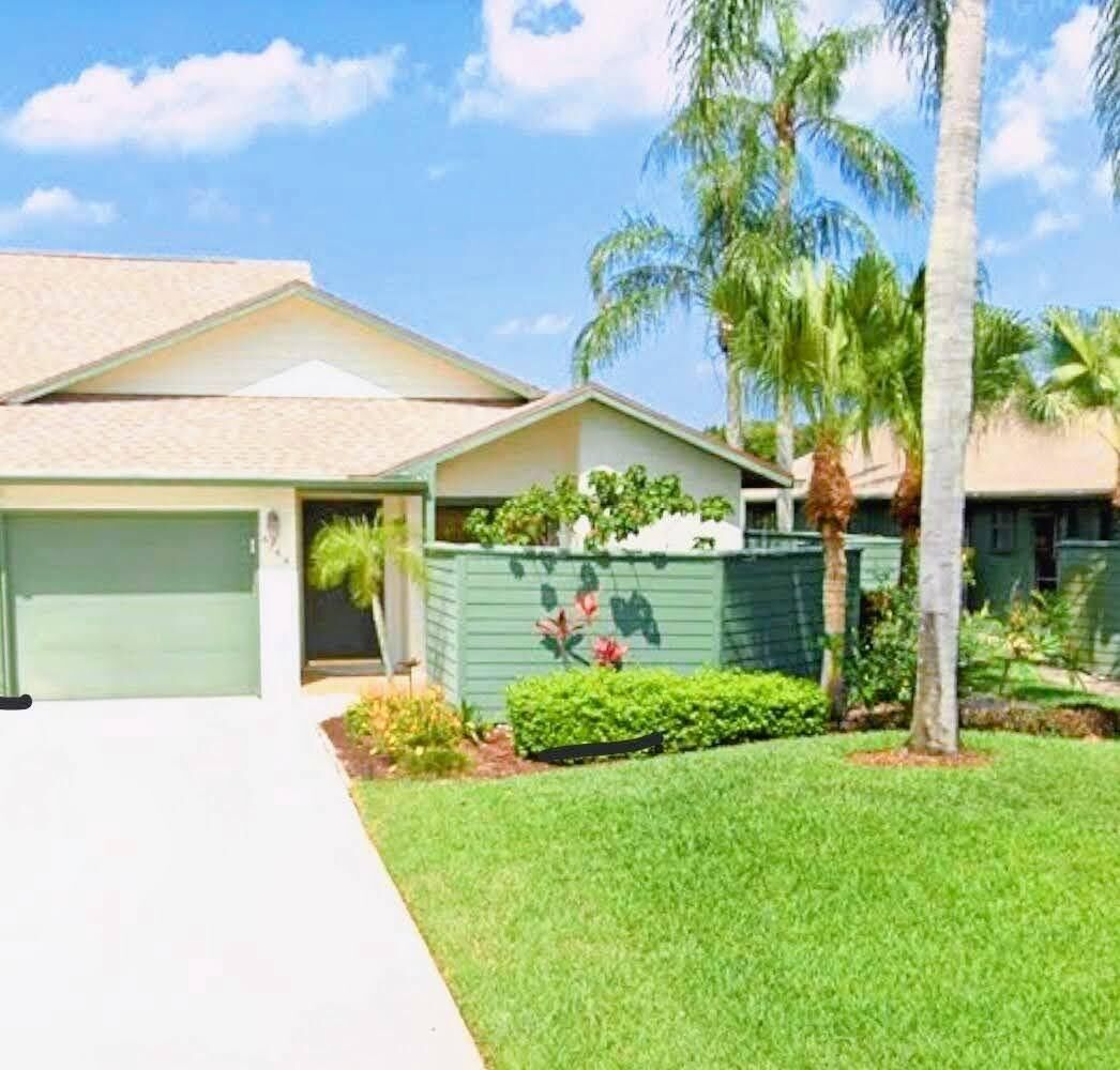 Property Photo:  6764 SE Bunker Hill Drive  FL 33455 