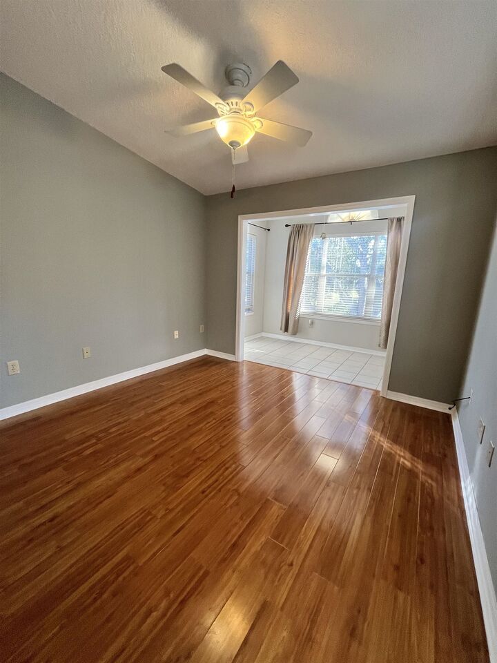 Property Photo: 39209 Harbour Vista Cir FL 32080