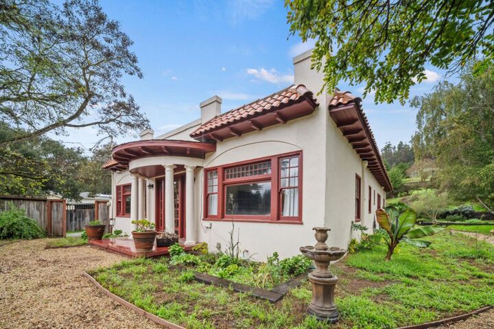 Property Photo:  73 Echo Valley Road  CA 93907 