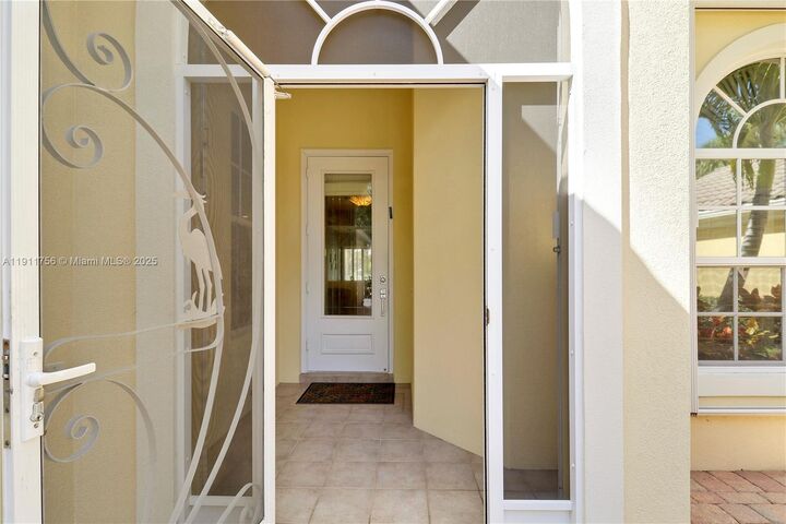 Property Photo:  4909 Grassleaf Dr  FL 33418 