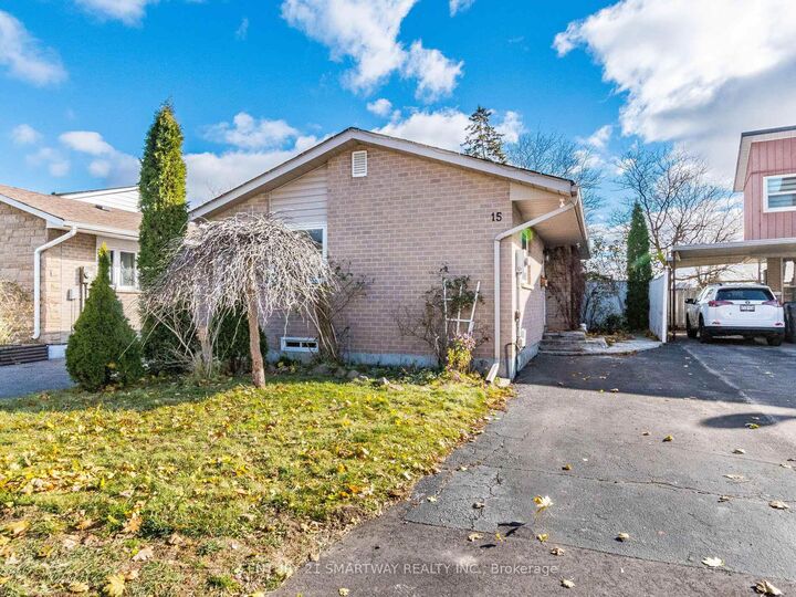 15 Huronia Court S  Brampton ON L6S 2C7 photo