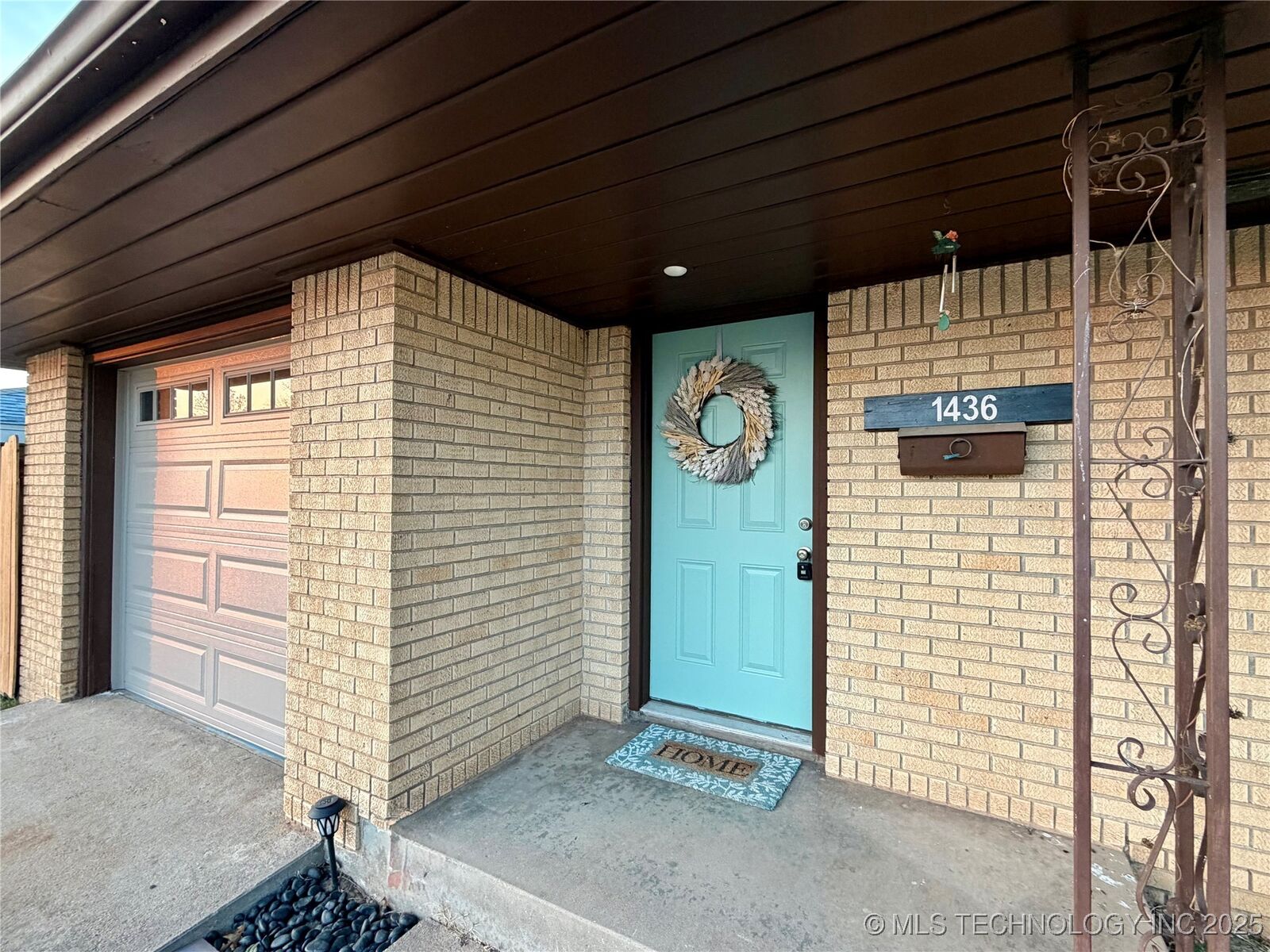 Property Photo:  1436 E Broadway Street  OK 74023 