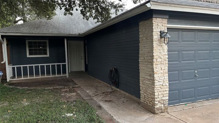 Property Photo:  4507 Dorsett Oaks Circle A  TX 78727 