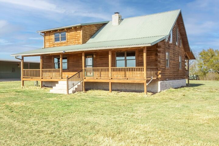 Property Photo: 350 Hillview Road TX 78616