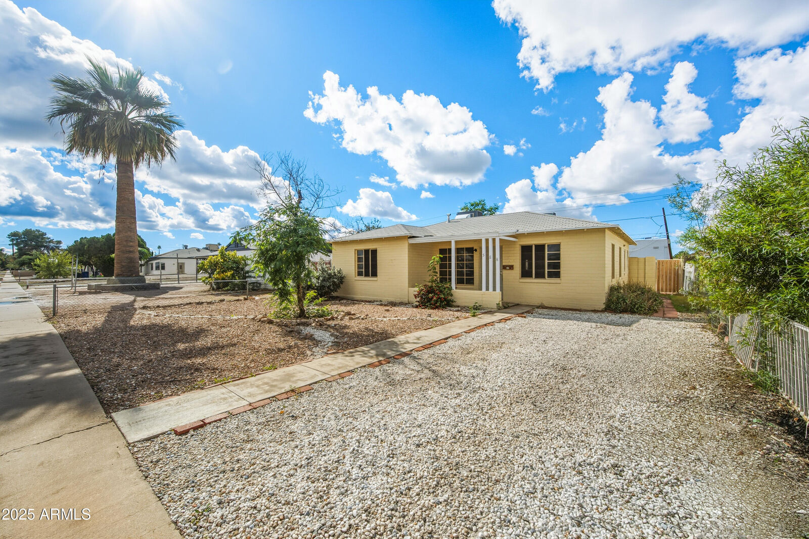 Property Photo: 588 N Washington Street AZ 85225