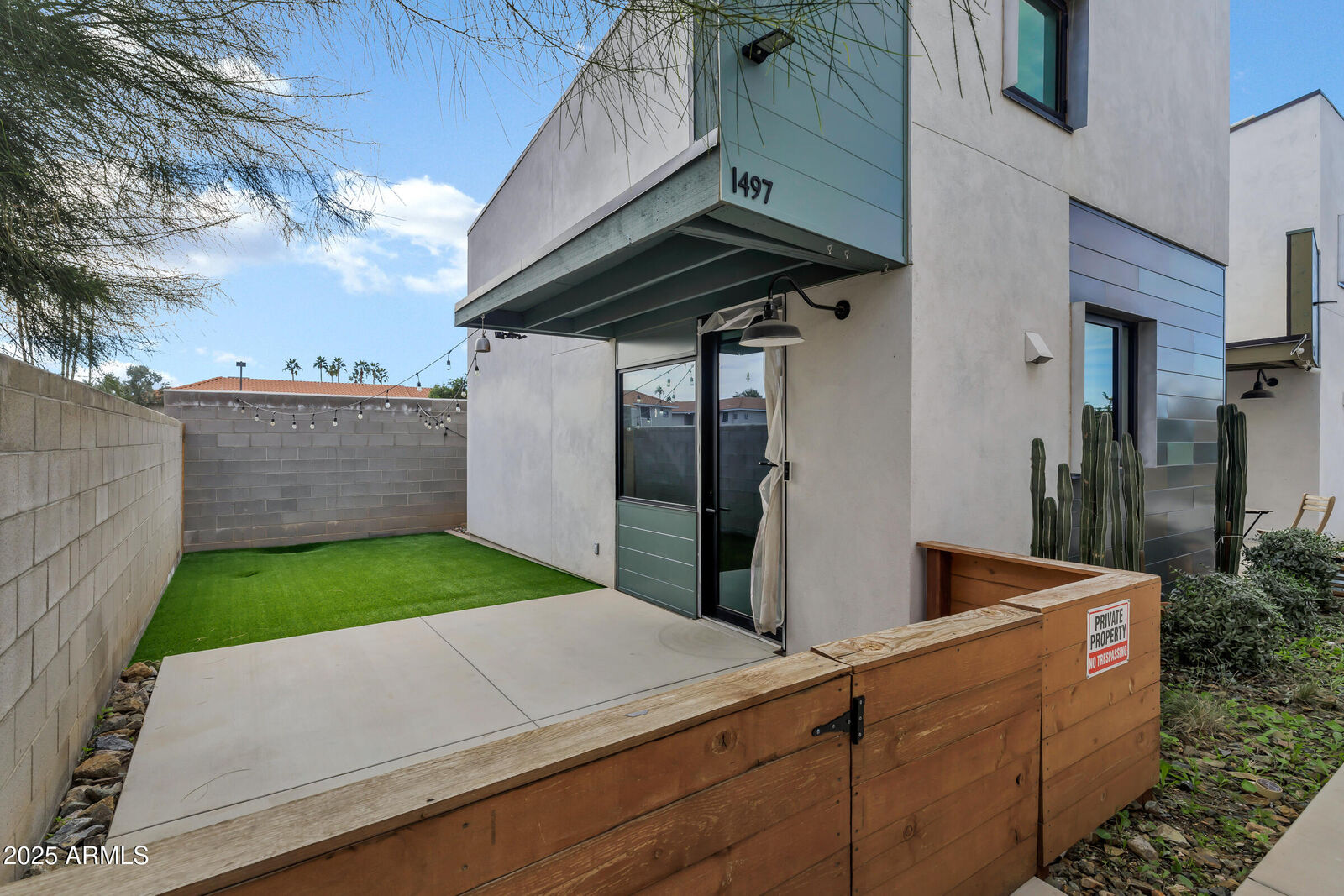 Property Photo: 1497 S Rita Lane AZ 85281