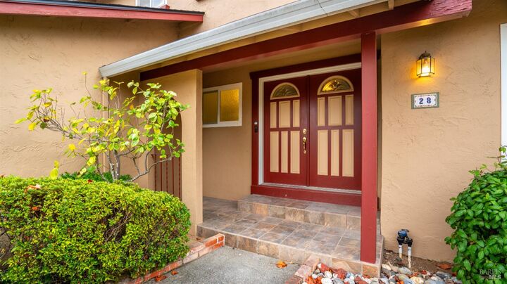 Property Photo:  28 Monroe Court  CA 94947 