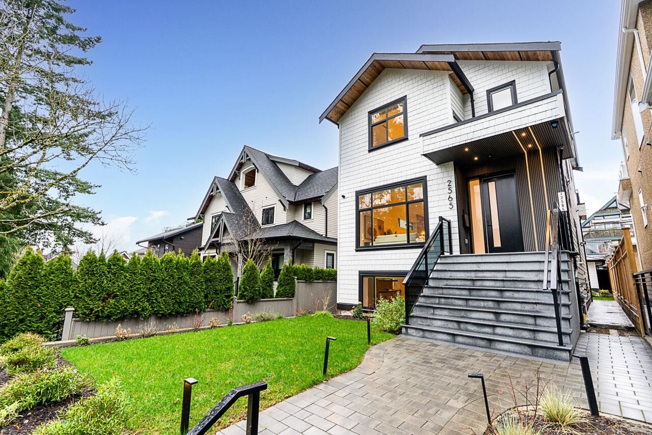 Property Photo:  2565 W 2nd Avenue  BC V6K 1J7 