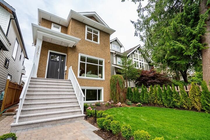 Property Photo:  2561 W 2nd Avenue  BC V6K 1J7 