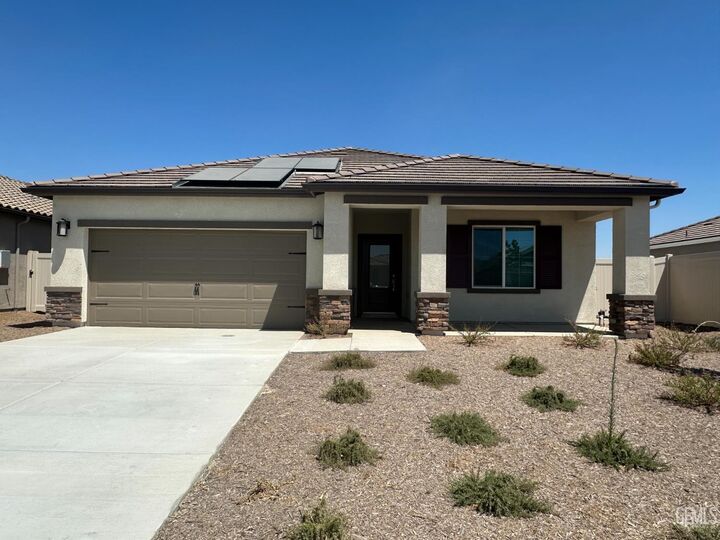 7908 Grapefruit Drive  Bakersfield CA 93313 photo