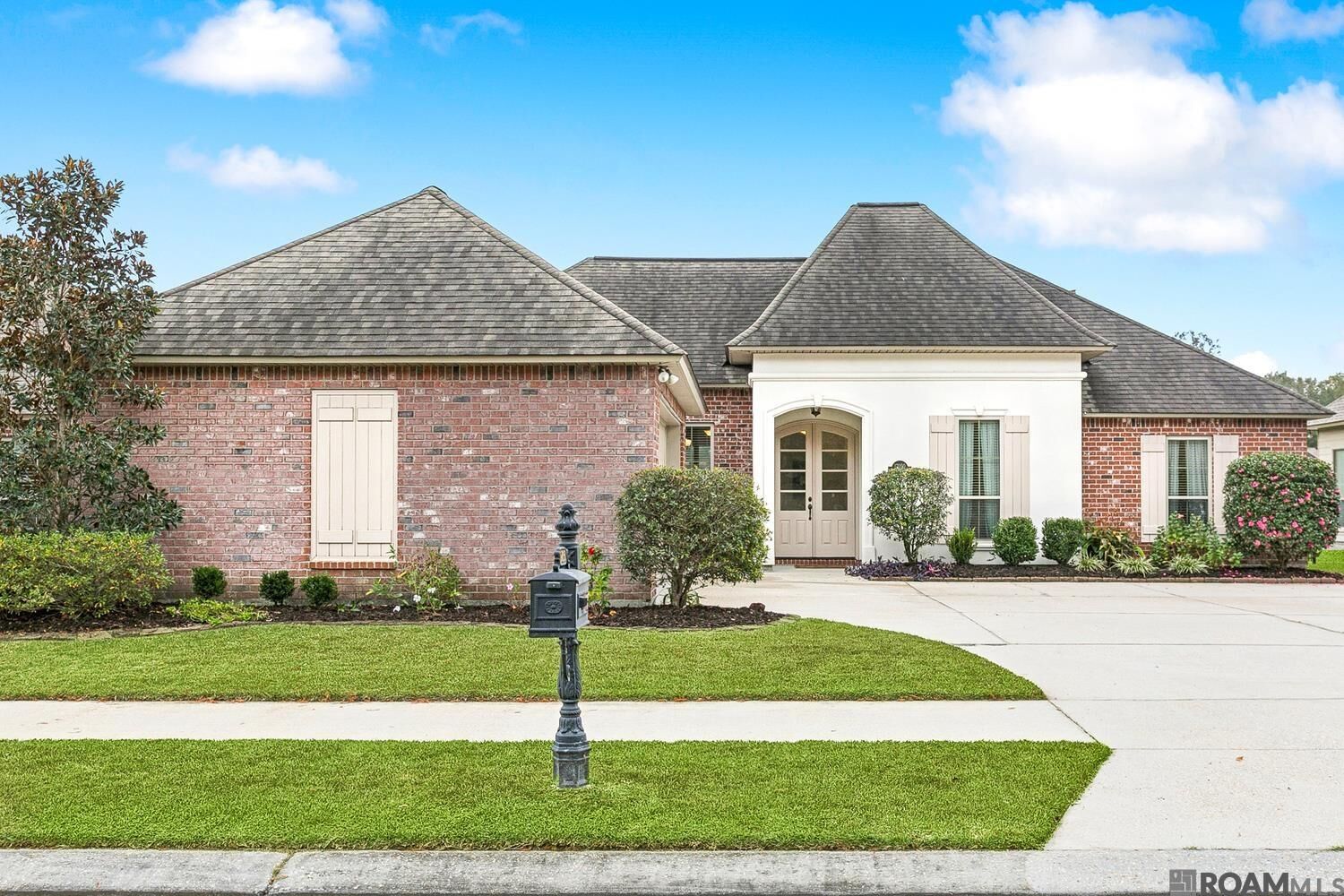 Property Photo:  17050 Bentons Ferry Ave  LA 70739 