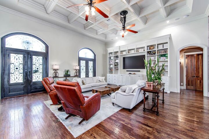 Property Photo:  5270 West Main Street  LA 70360 