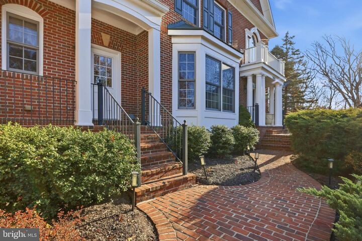 Property Photo:  7931 Lakenheath Way  MD 20854 